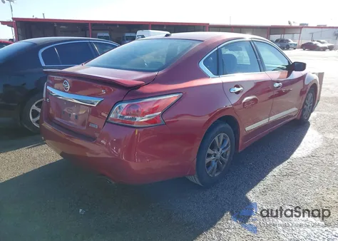 2015 Nissan Altima 2.5 S из США, поврежденный, VIN 1N4AL3AP5FC458316